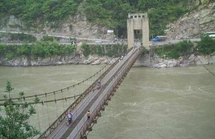 胡寨铁索桥