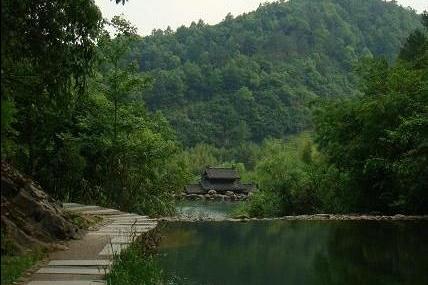 翠谷琴湖