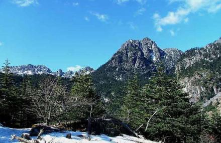 螺髻山群英大峡谷