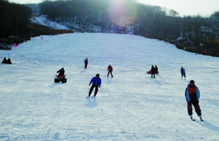回龙山滑雪场