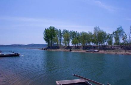 兴海湖