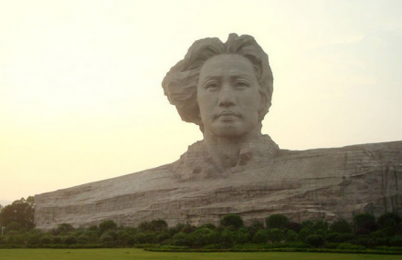 毛泽东青年时代塑像