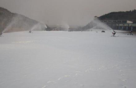 桃花峪滑雪场