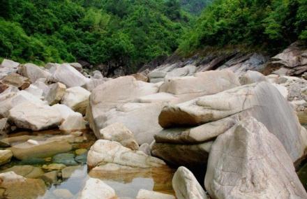 杨梅州犀溪漂流