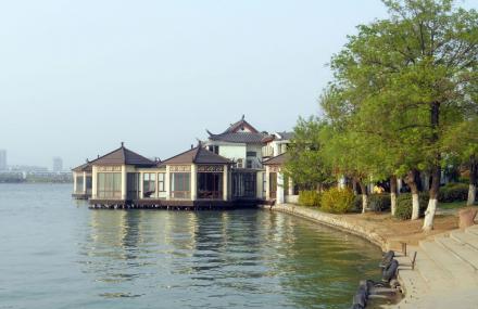 云龙湖